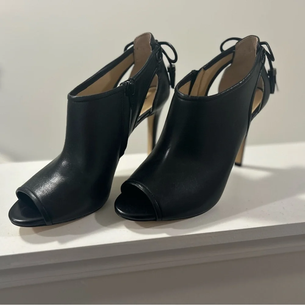 Michael Kors Jennings Low Bootie‎ EUC Size 8